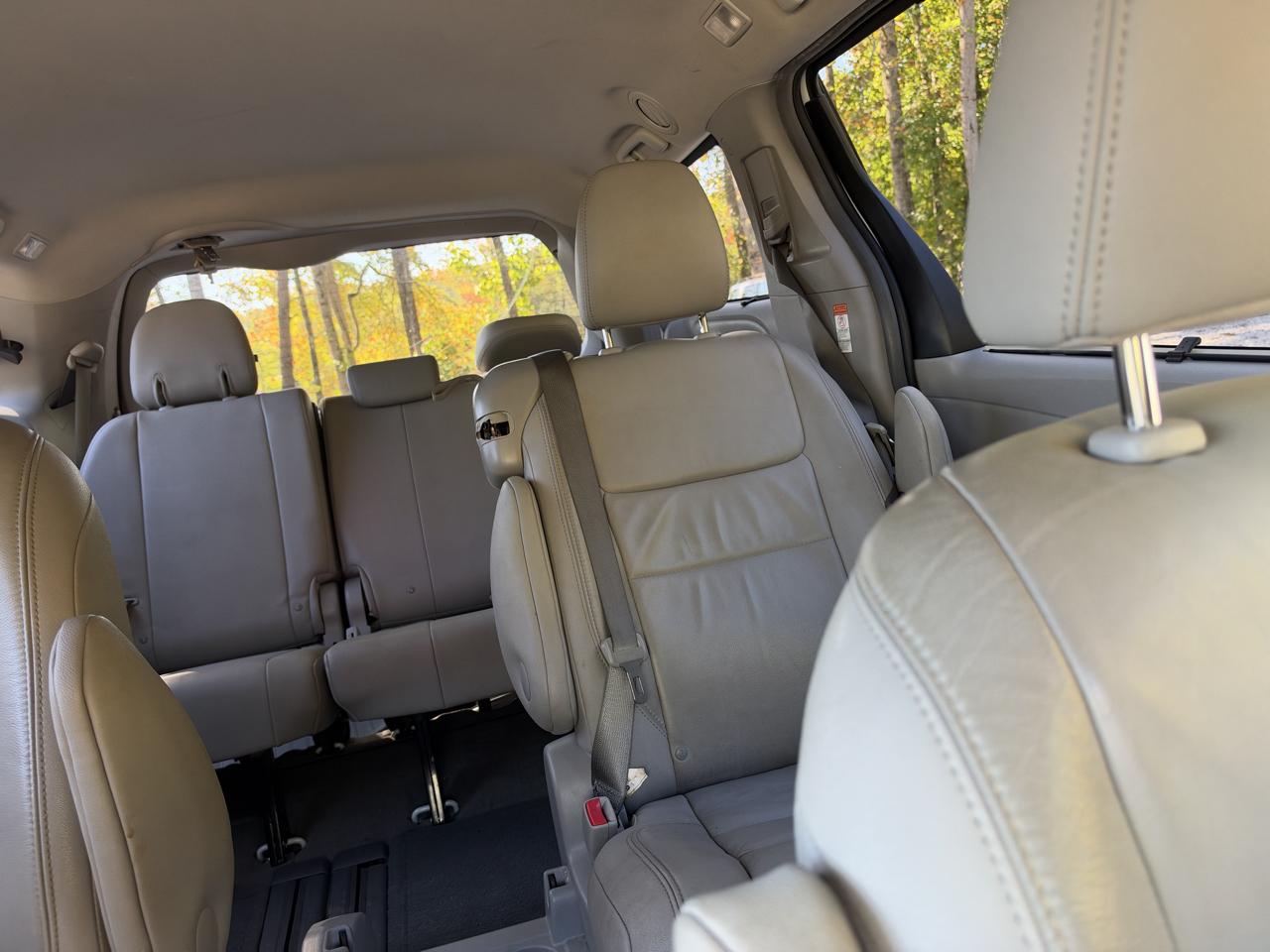 Toyota Sienna XLE FWD 8-Passenger V6 2015