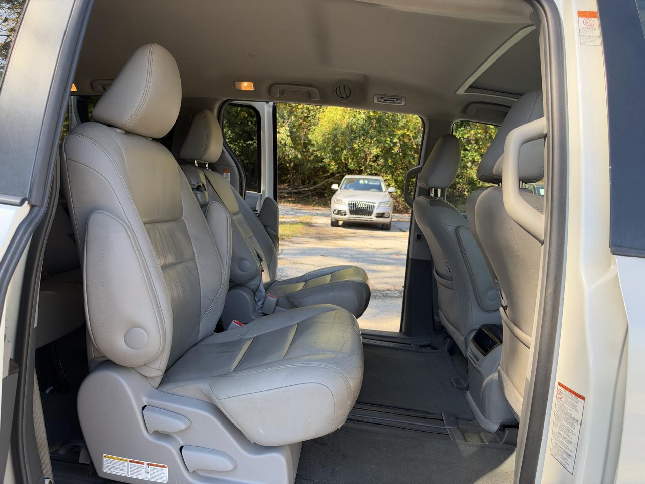 Toyota Sienna XLE FWD 8-Passenger V6 2015