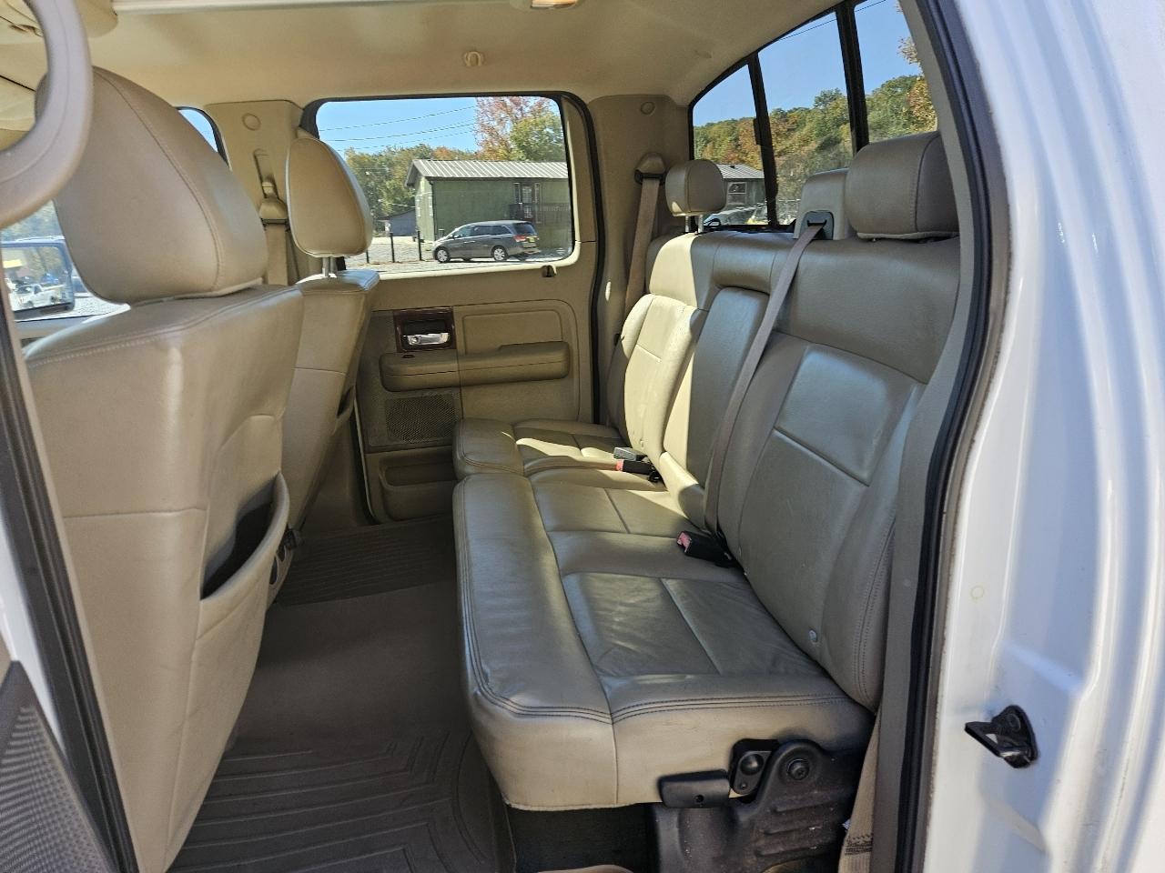 Ford F-150 Lariat SuperCrew 4WD 2005