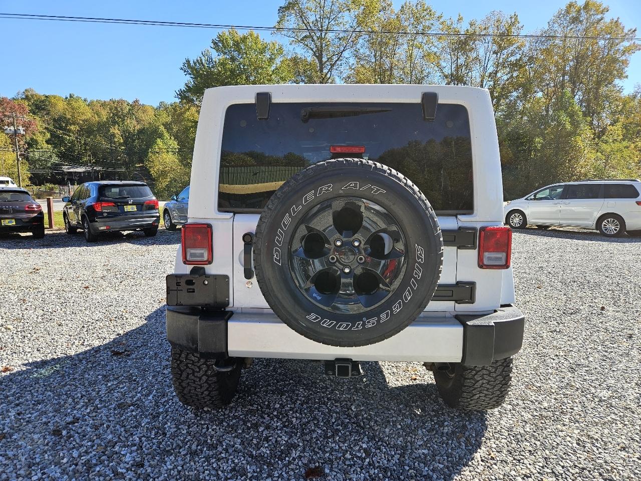 Jeep Wrangler Unlimited Sahara 4WD 2014