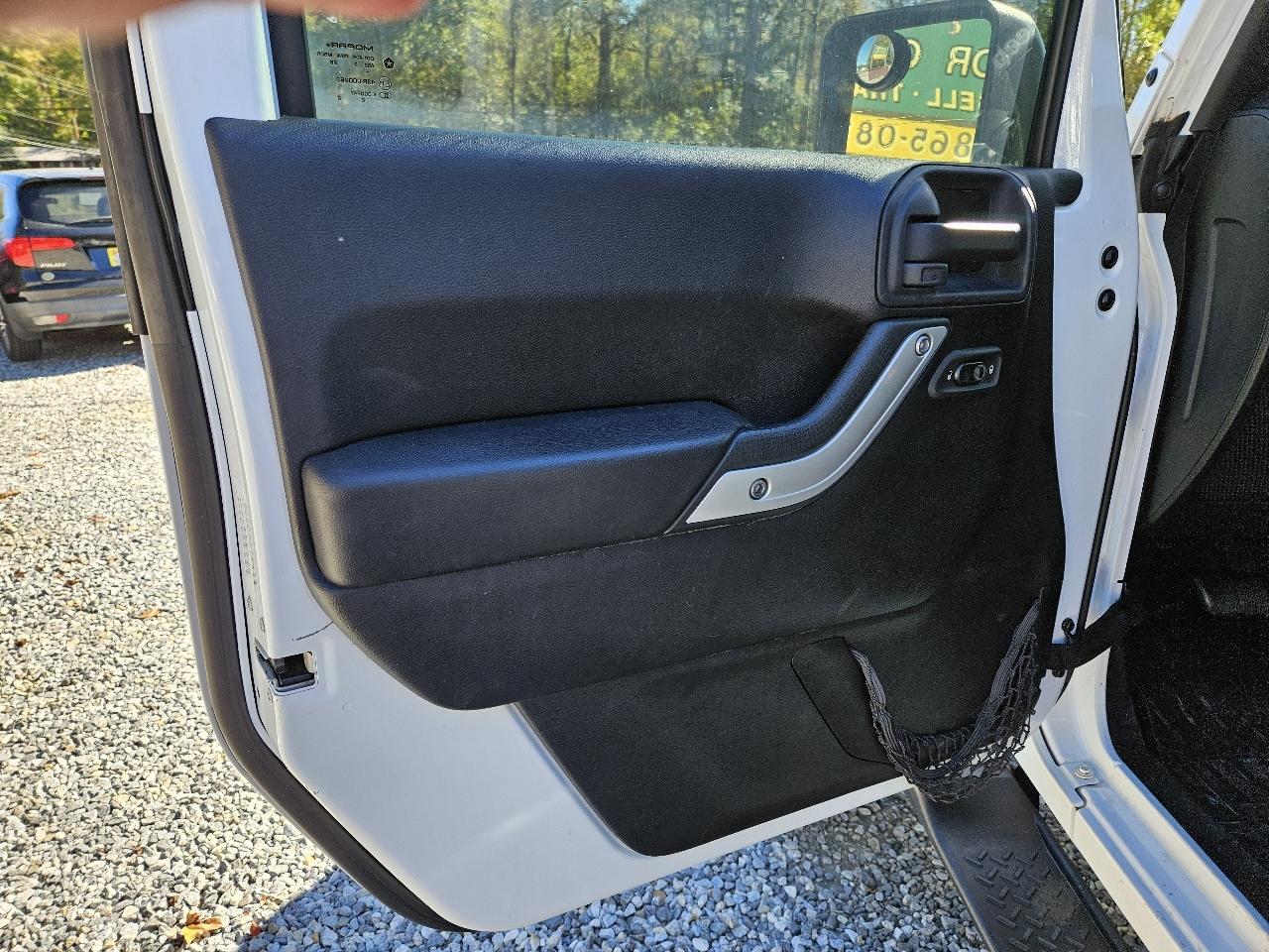 Jeep Wrangler Unlimited Sahara 4WD 2014