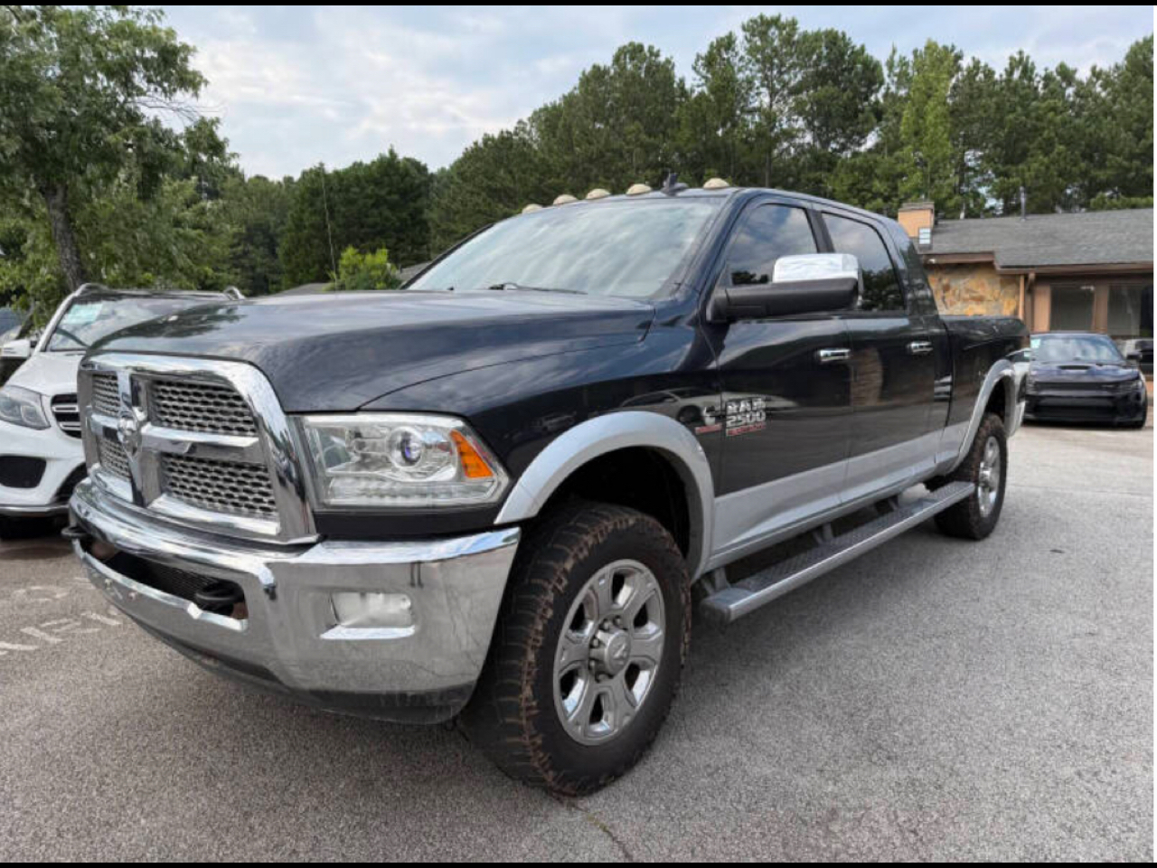 2015 RAM 2500 4WD Mega Cab 160.5" Laramie