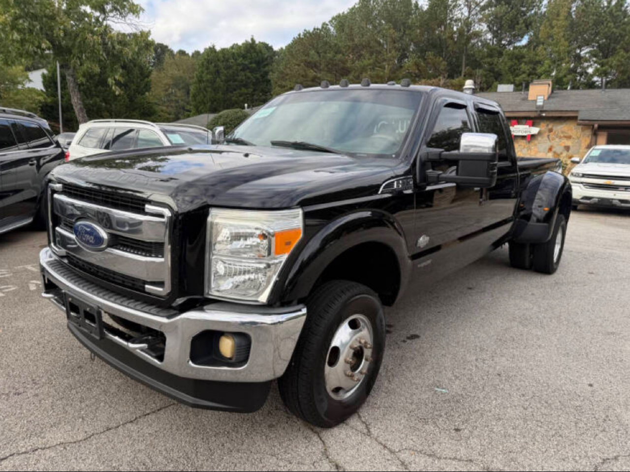 2016 Ford Super Duty F-350 DRW 4WD Crew Cab 172" Platinum