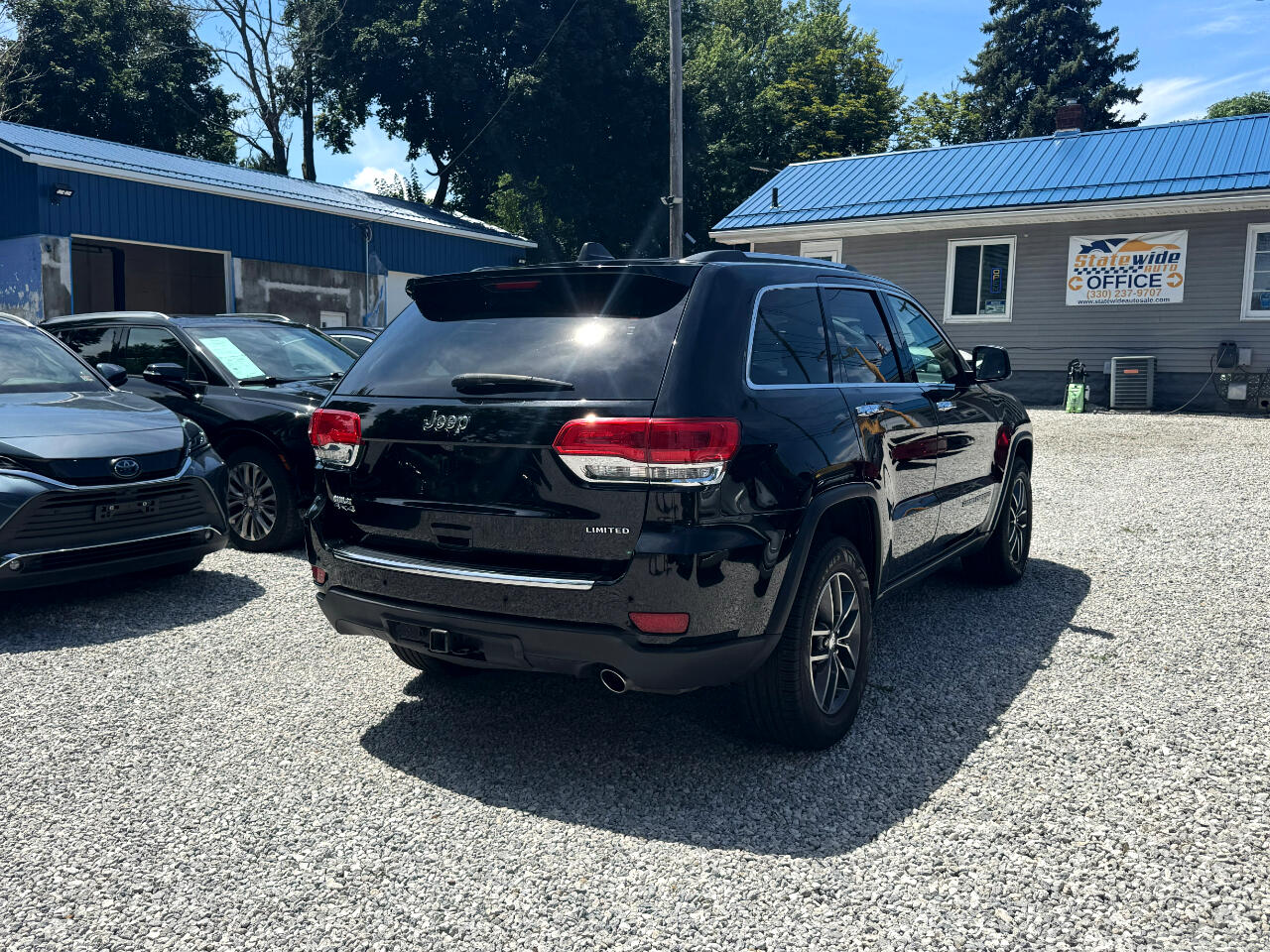 2017 Jeep Grand Cherokee Limited photo 4