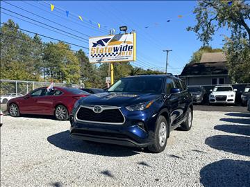 2023 Toyota Highlander LE