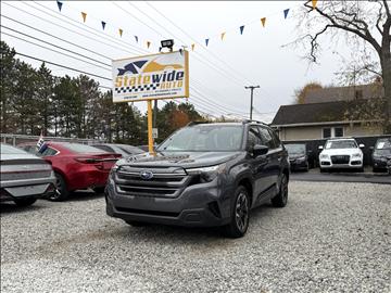 2025 Subaru Forester Base