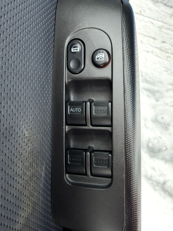 Honda Fit Sport 5-Speed AT 2007