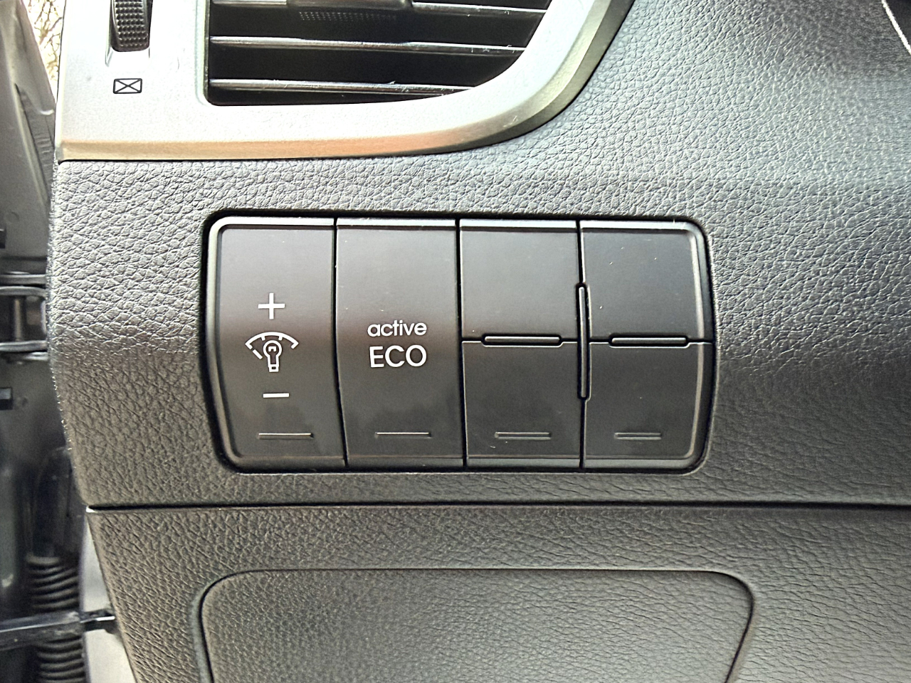 Hyundai Elantra GT A/T 2013