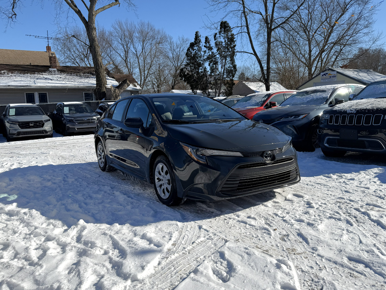 Toyota Corolla LE 2025