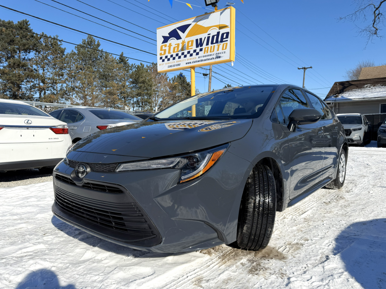 Toyota Corolla LE 2025