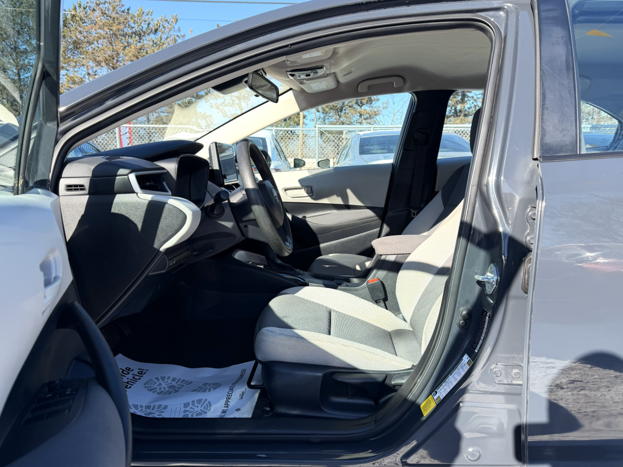 Toyota Corolla LE 2025