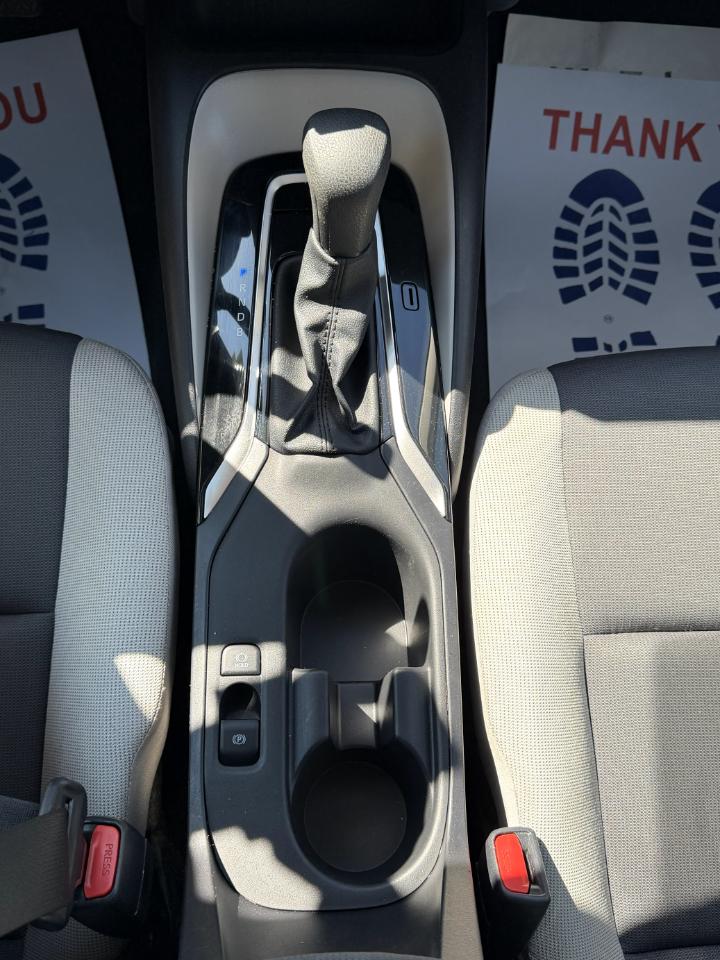 Toyota Corolla LE 2025