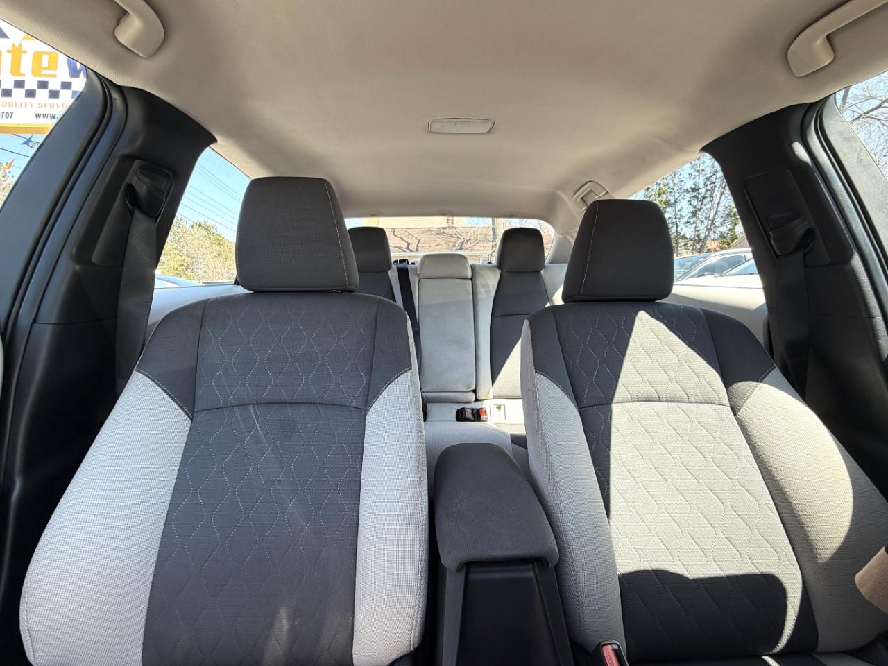 Toyota Corolla LE 2025