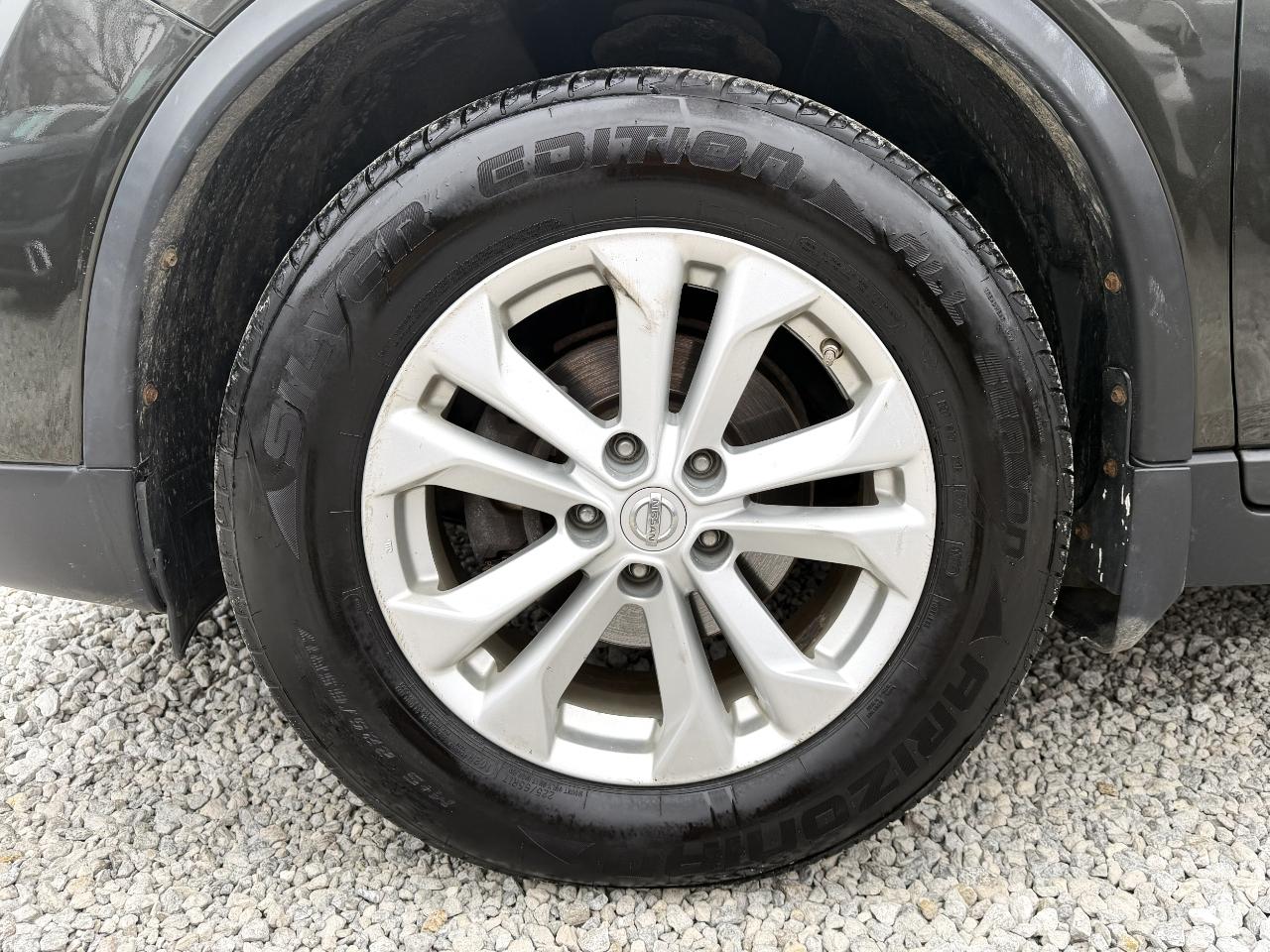 Nissan Rogue SV 2015