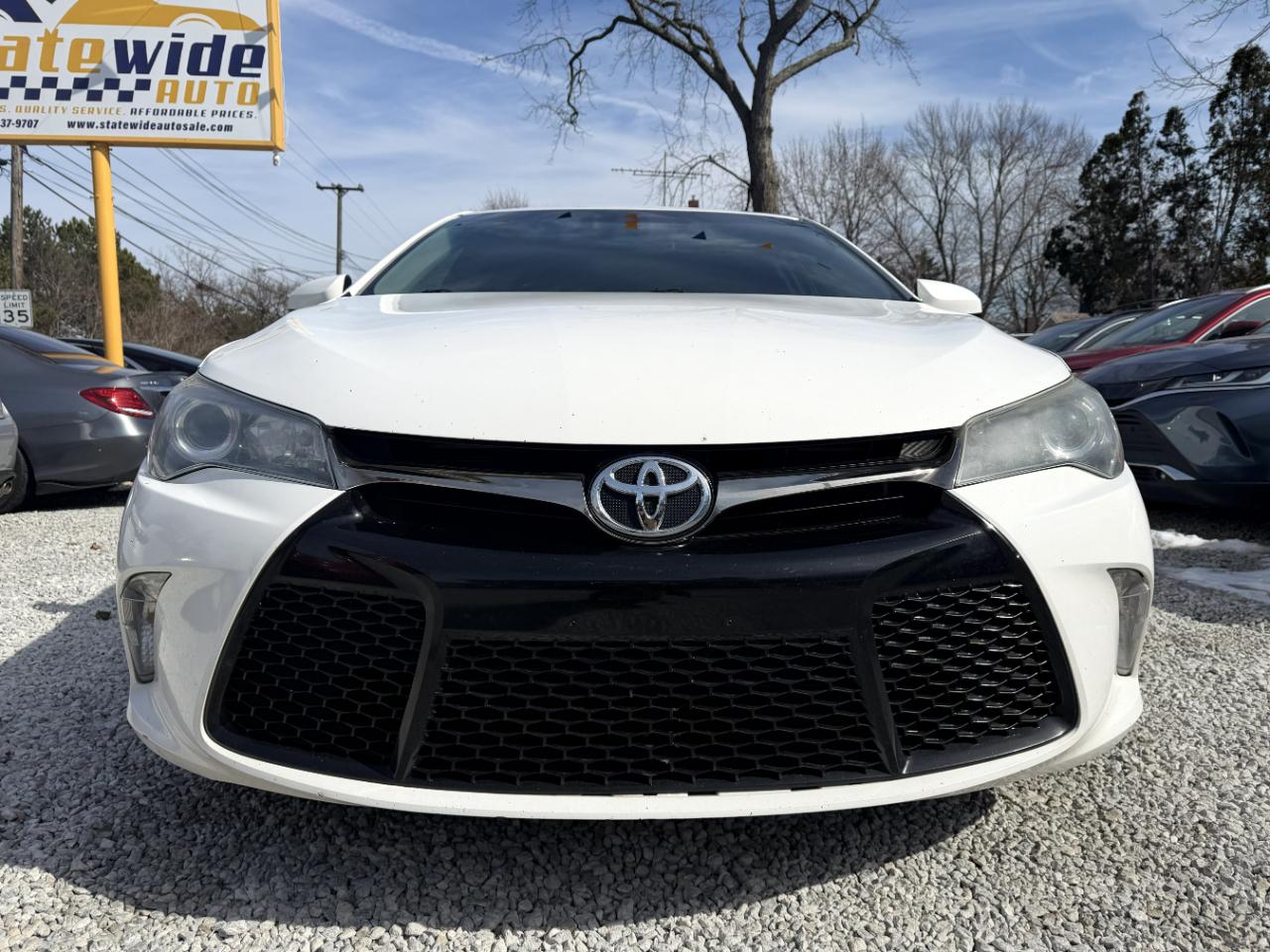 Toyota Camry SE 2017