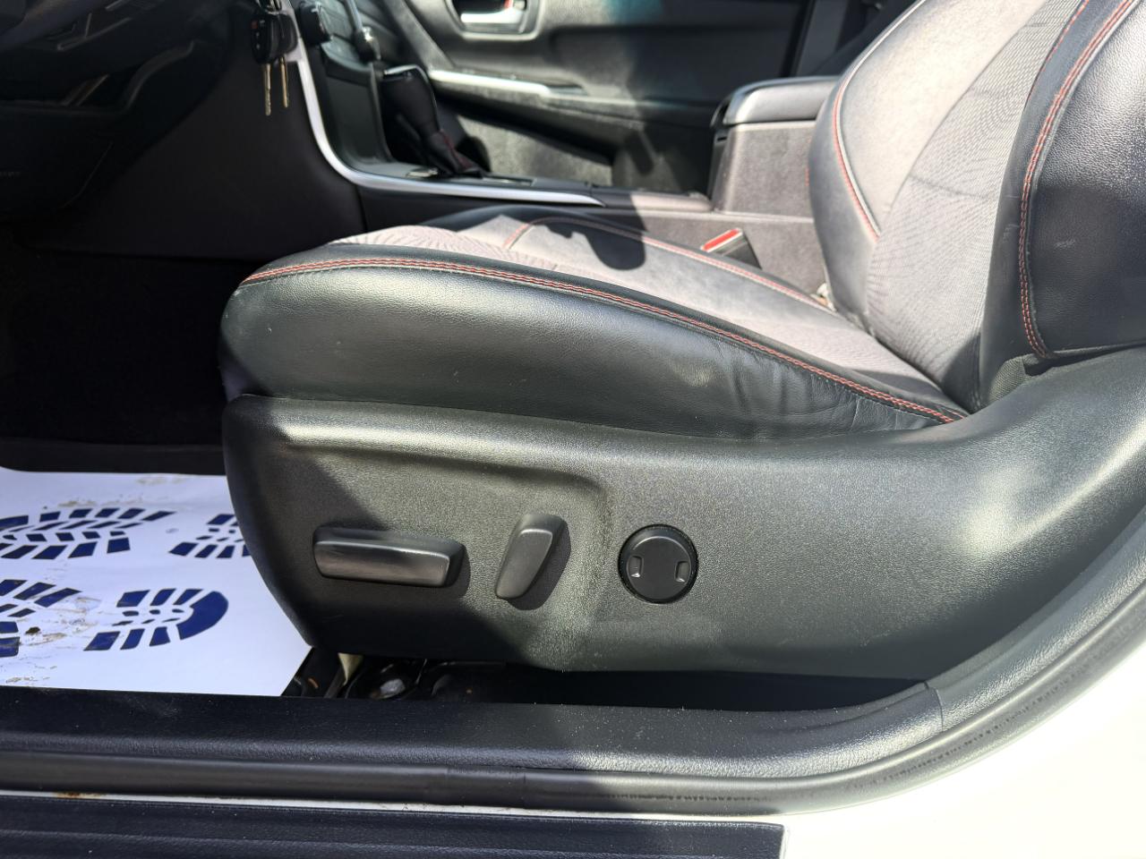 Toyota Camry SE 2017