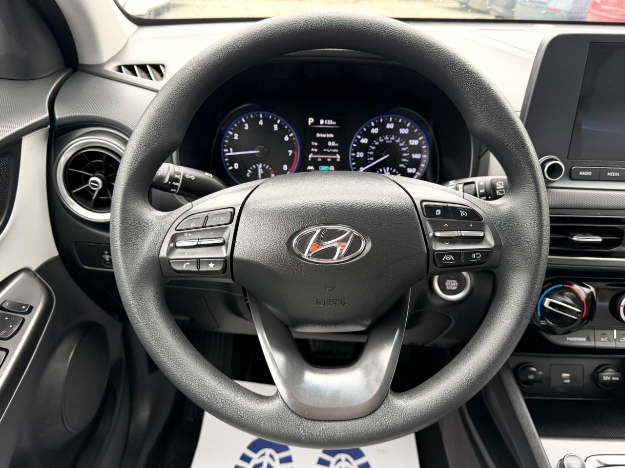 Hyundai Kona SEL AWD 2023