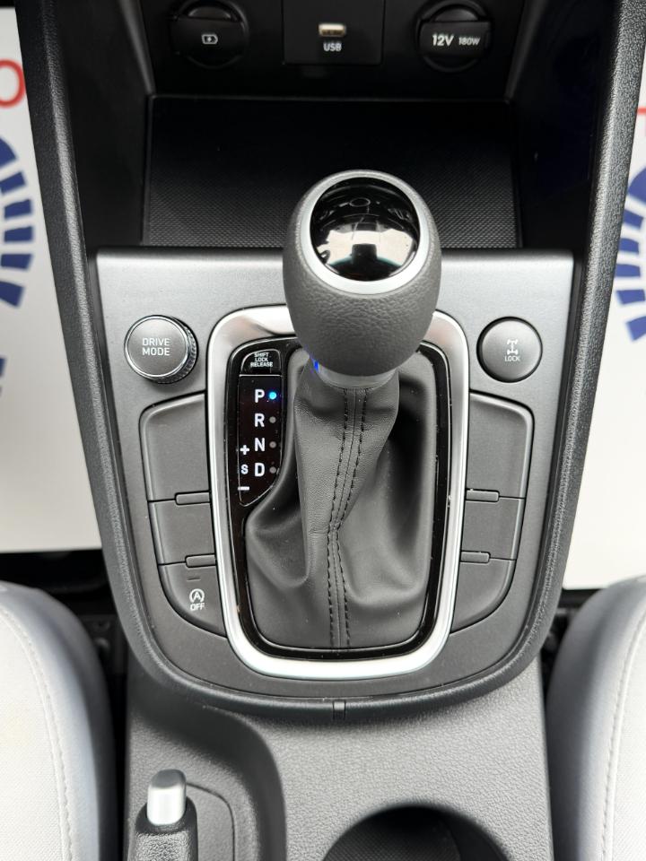 Hyundai Kona SEL AWD 2023