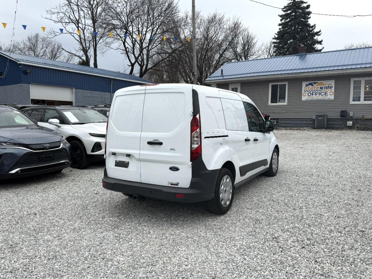 Ford Transit Connect Cargo Van XL SWB w/Rear Liftgate 2018