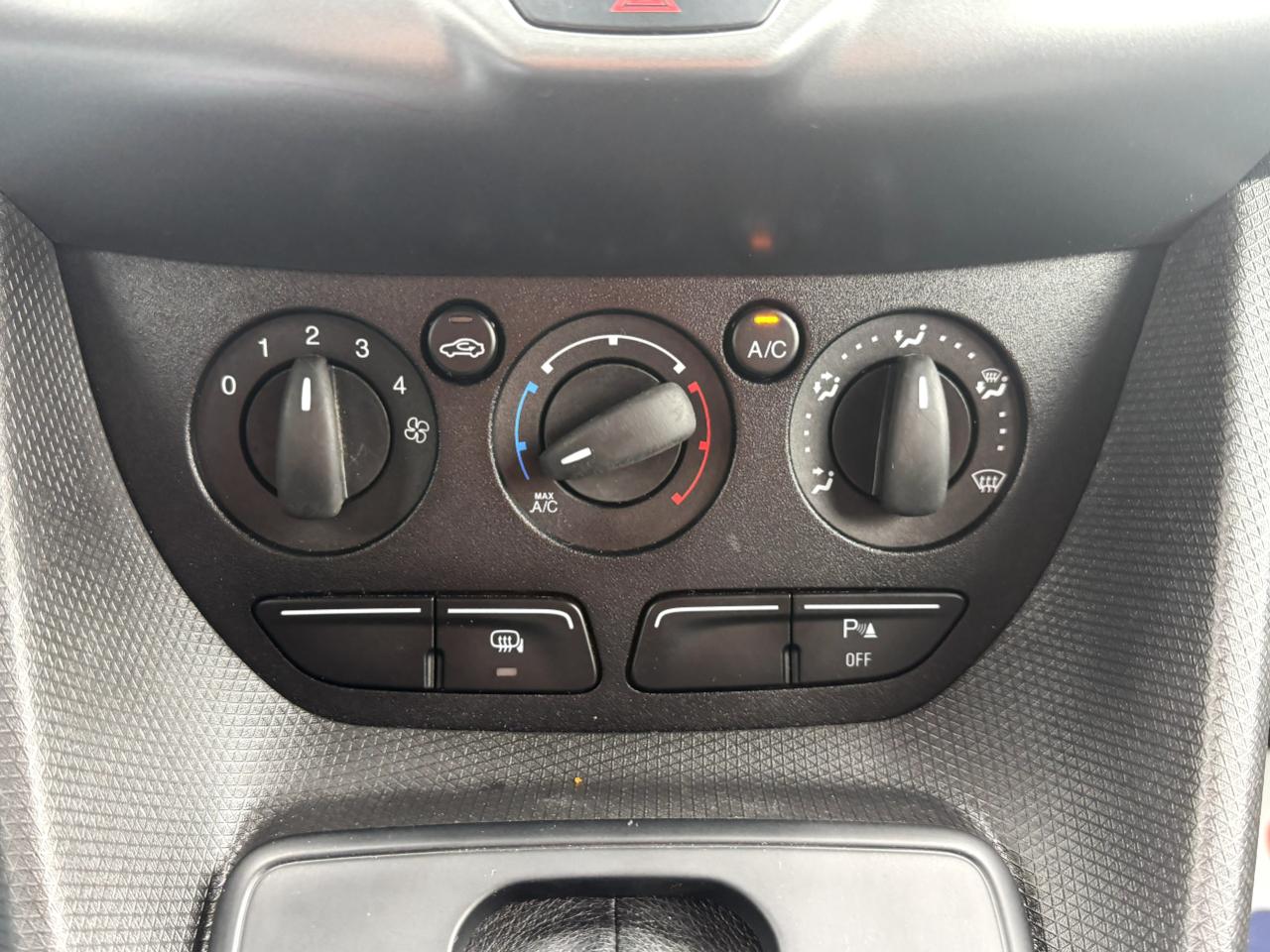 Ford Transit Connect Cargo Van XL SWB w/Rear Liftgate 2018