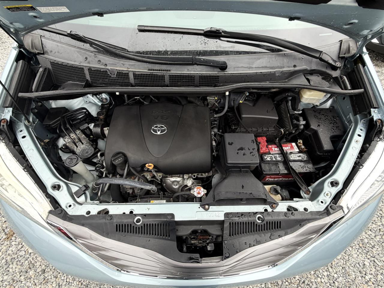 Toyota Sienna XLE 7-Passenger AWD 2017