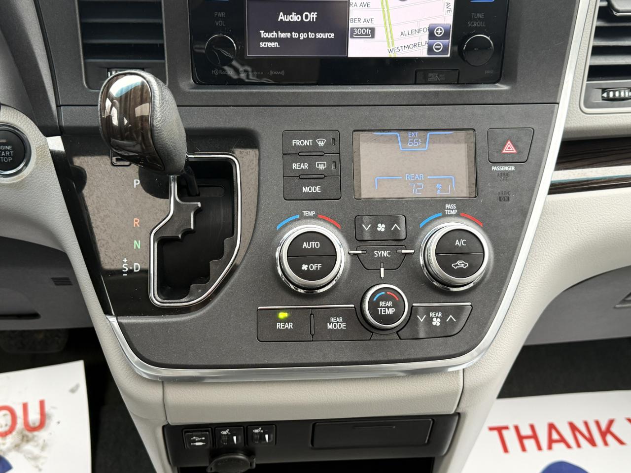 Toyota Sienna XLE 7-Passenger AWD 2017