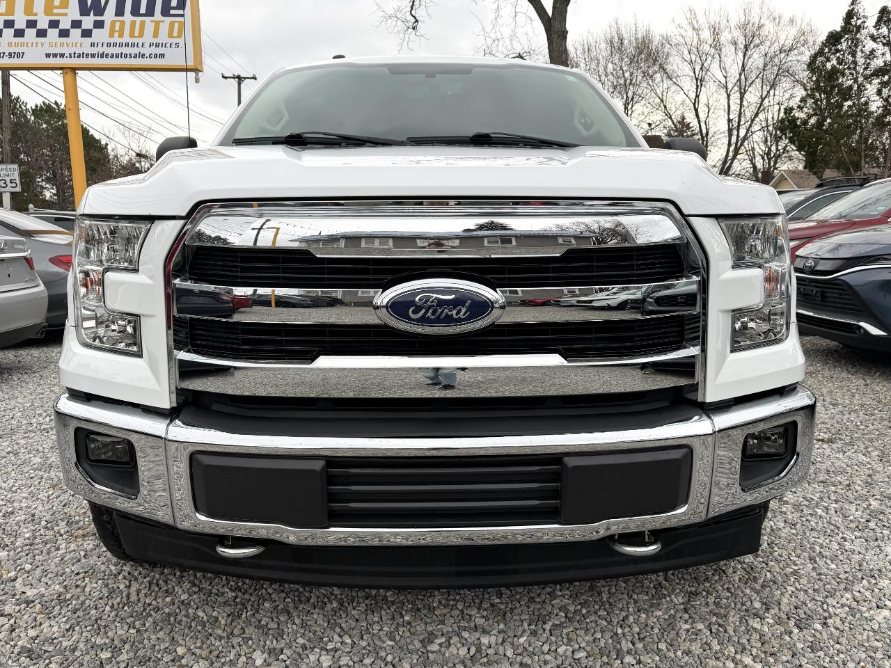Ford F-150 4WD SuperCab 145" XL 2017