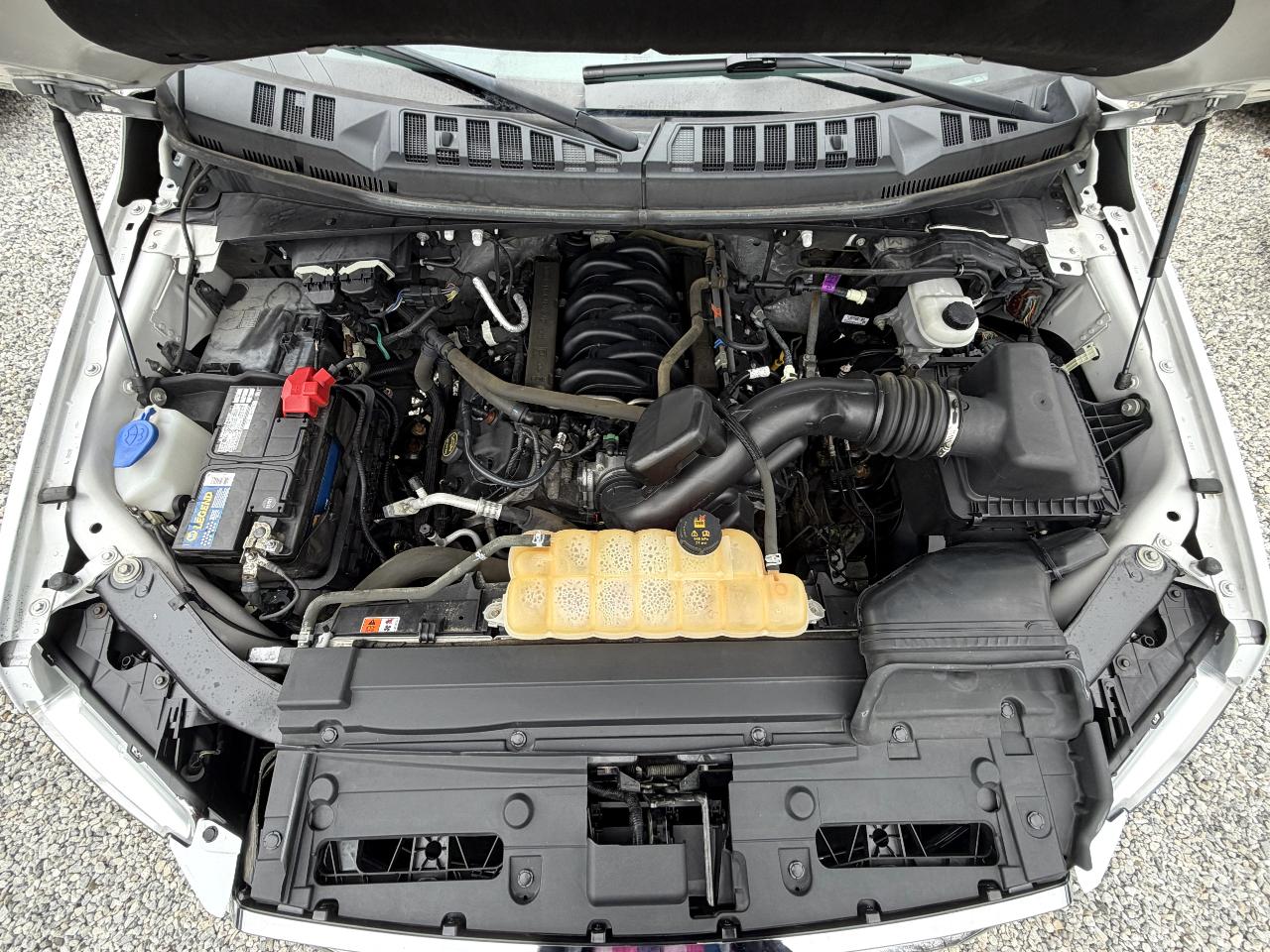 Ford F-150 4WD SuperCab 145" XL 2017