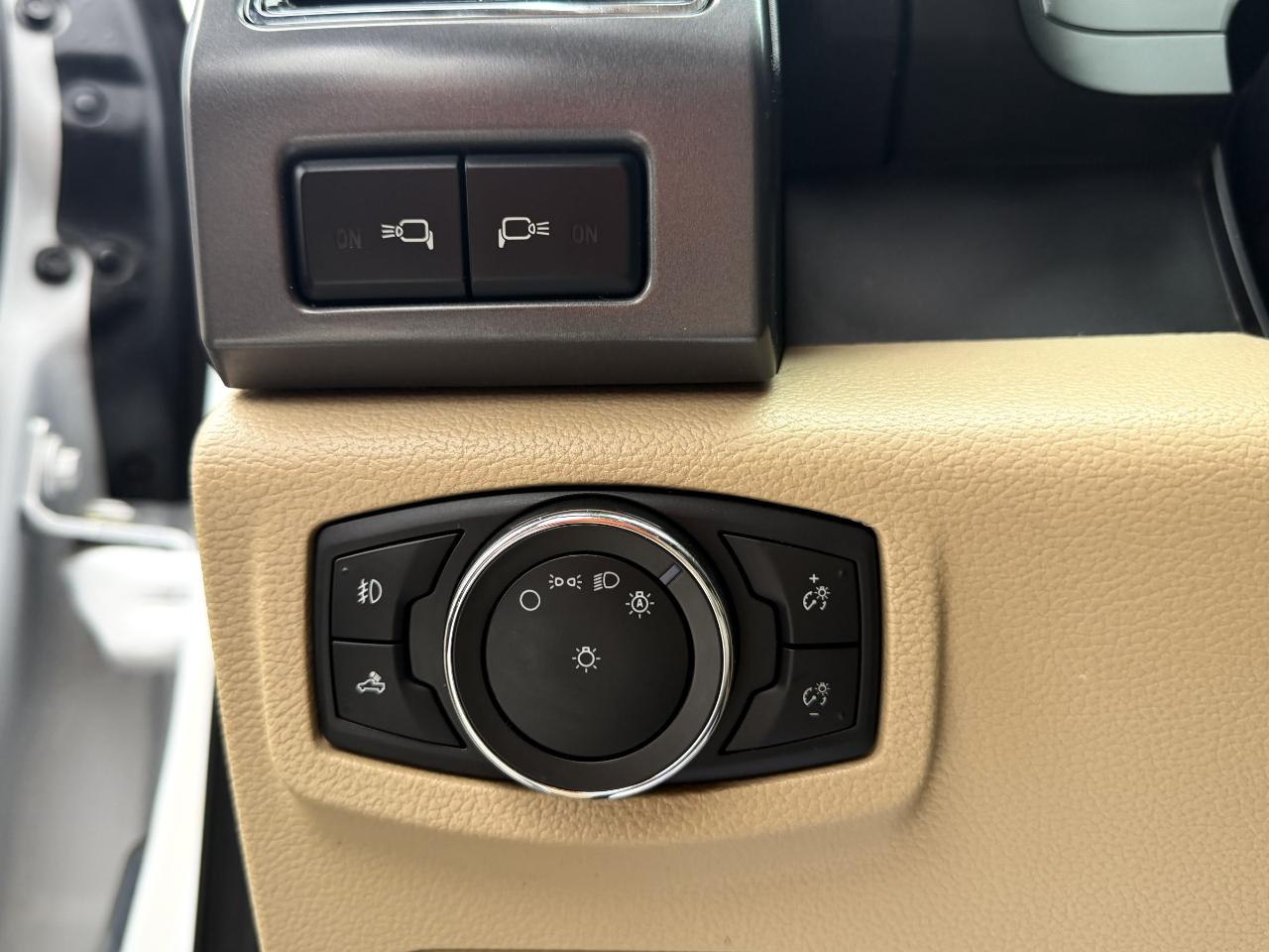 Ford F-150 4WD SuperCab 145" XL 2017