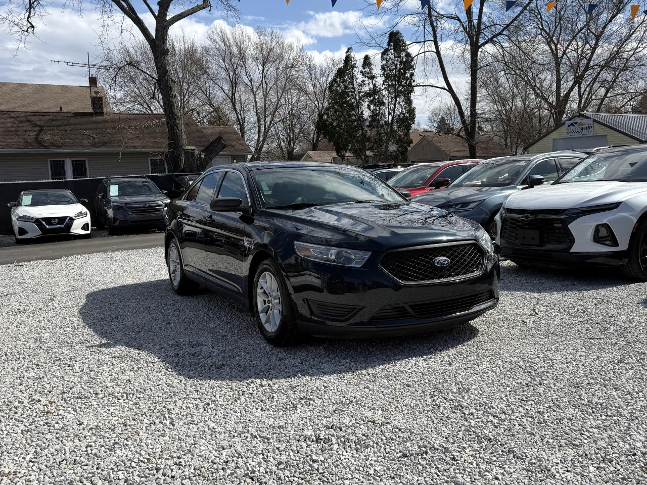 Ford Taurus SE FWD 2014