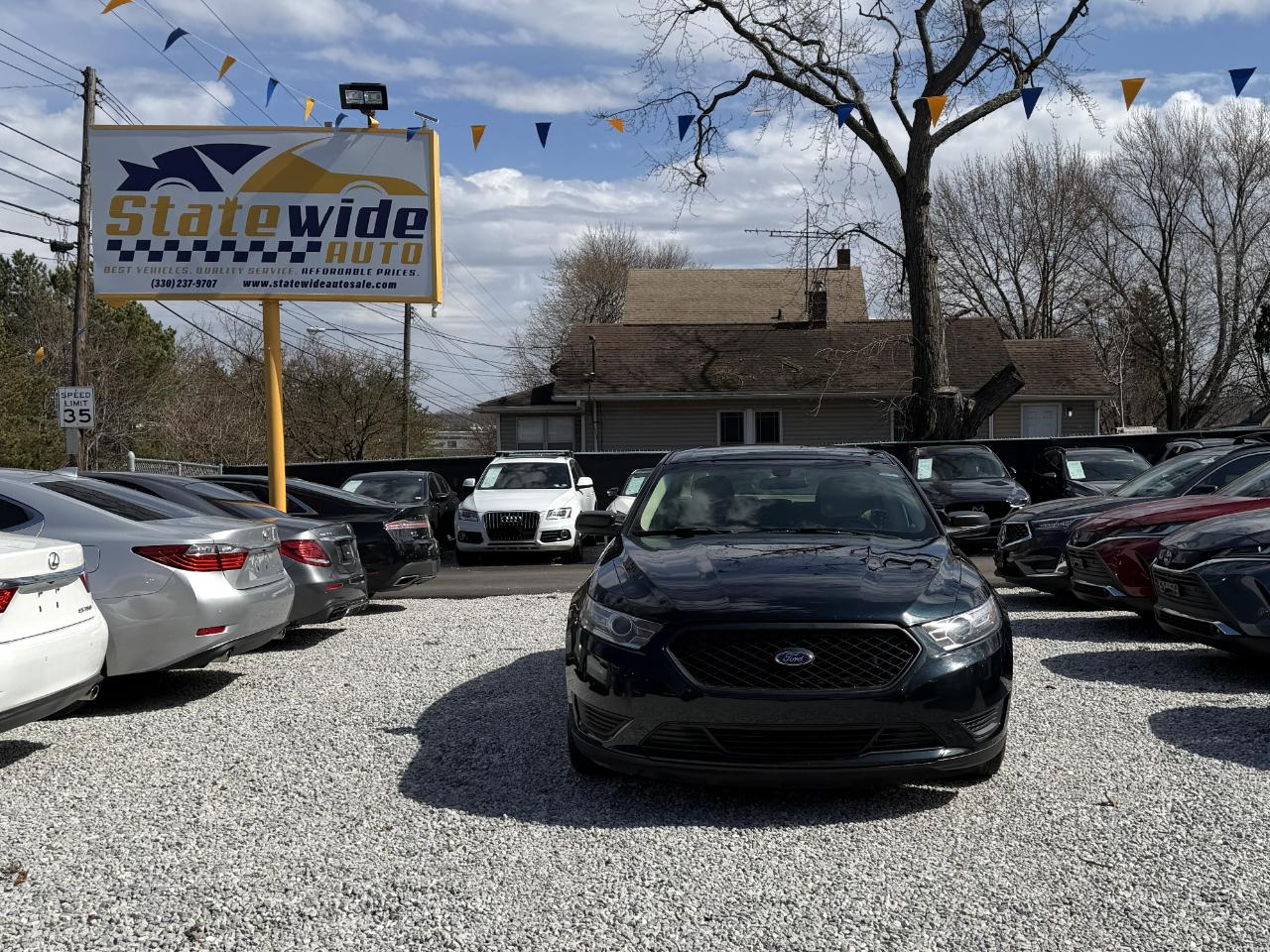 Ford Taurus SE FWD 2014