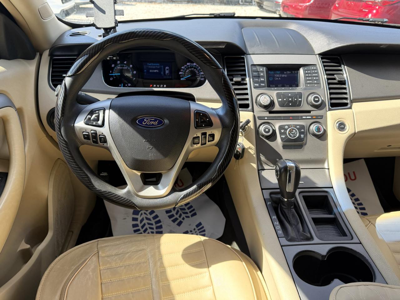 Ford Taurus SE FWD 2014