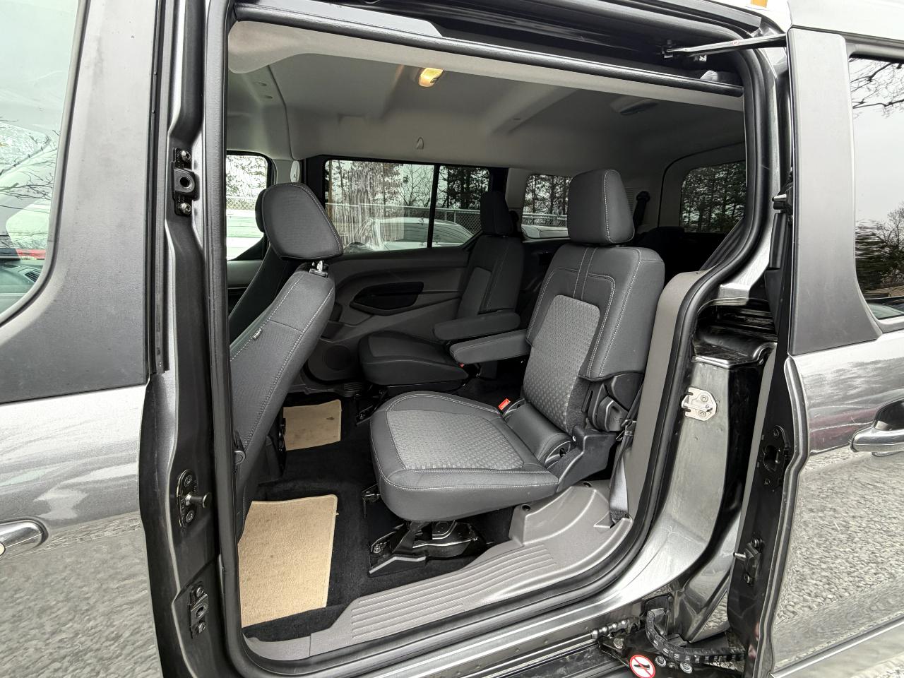 Ford Transit Connect Wagon XLT LWB w/Rear 180 Degree Door 2020