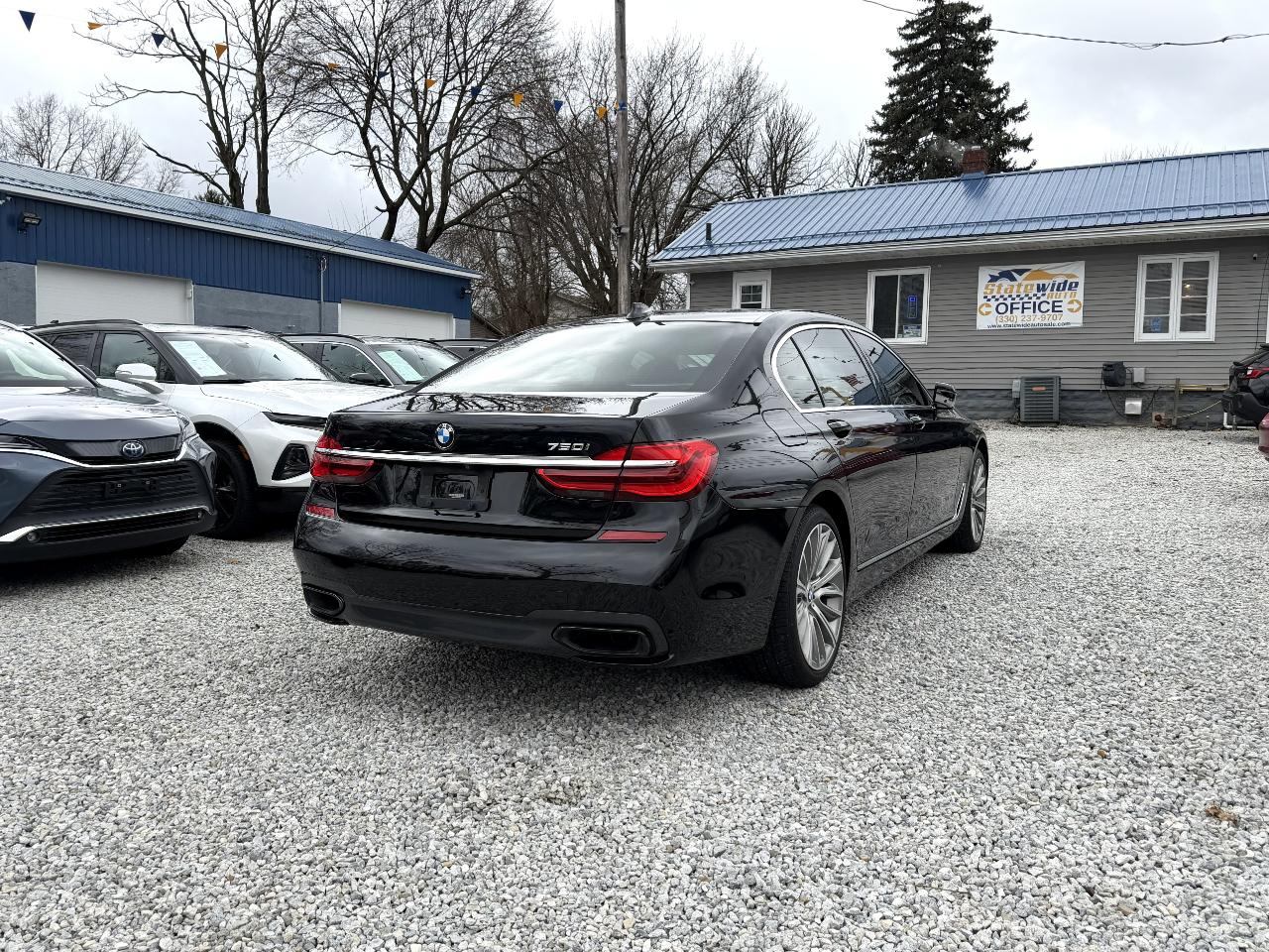 BMW 7-Series 750i 2019