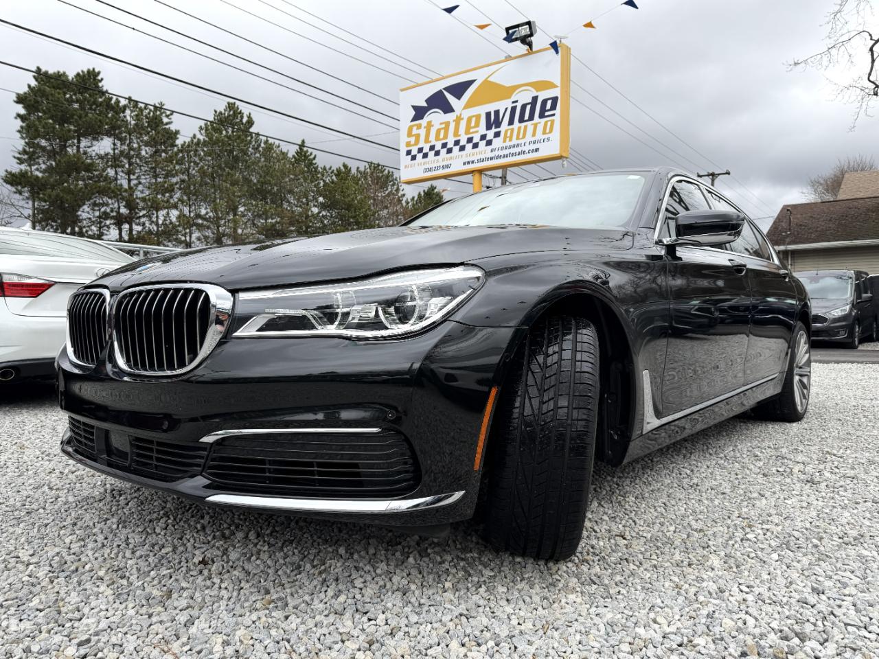BMW 7-Series 750i 2019