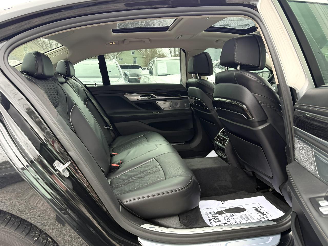 BMW 7-Series 750i 2019