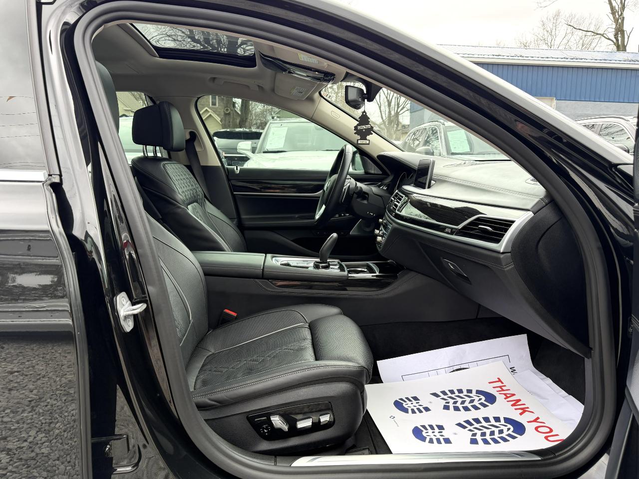 BMW 7-Series 750i 2019