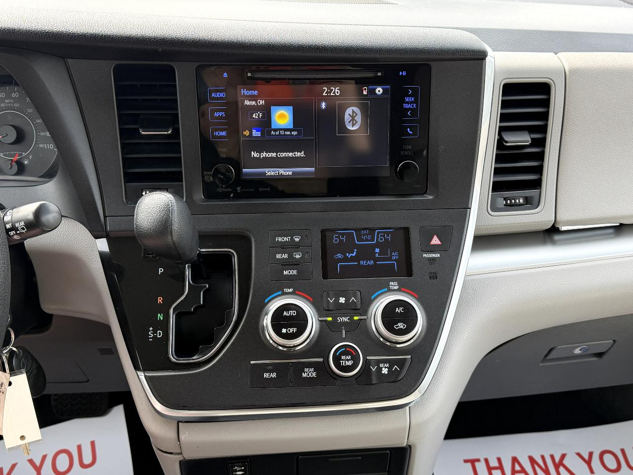 Toyota Sienna LE 7-Passenger AWD 2017