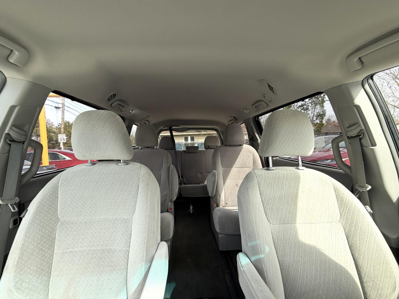 Toyota Sienna LE 7-Passenger AWD 2017