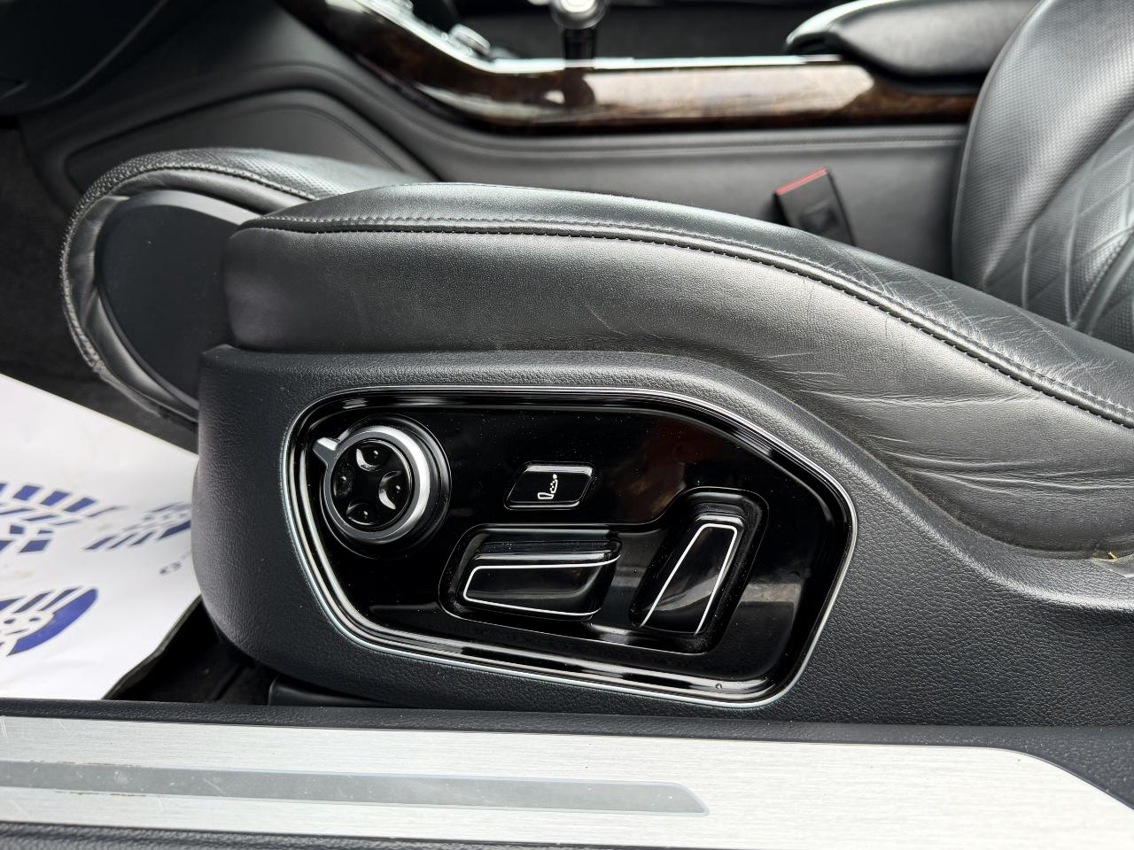 Audi A8 L 4.0T quattro 2015