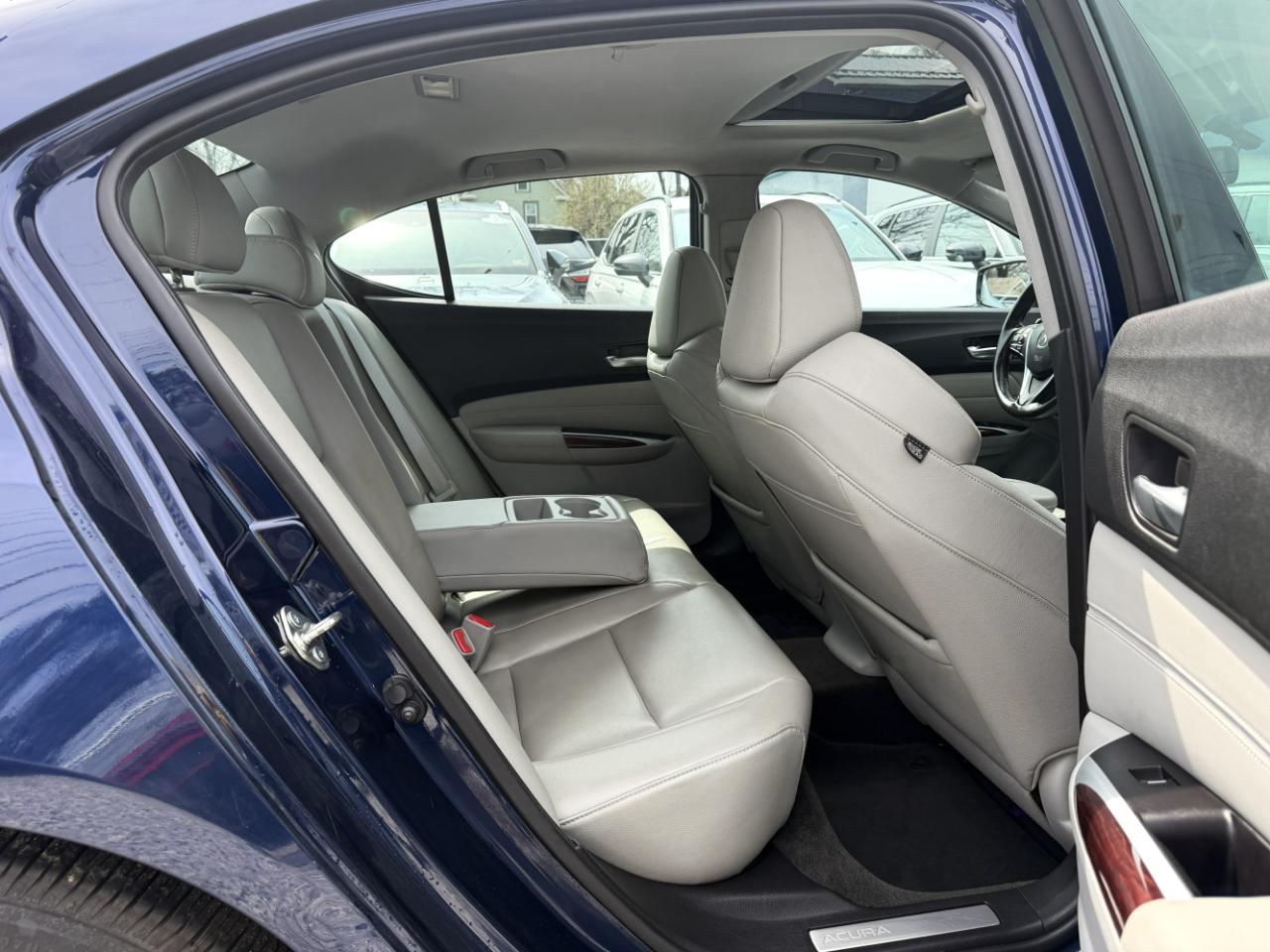 Acura TLX 8-Spd DCT 2015