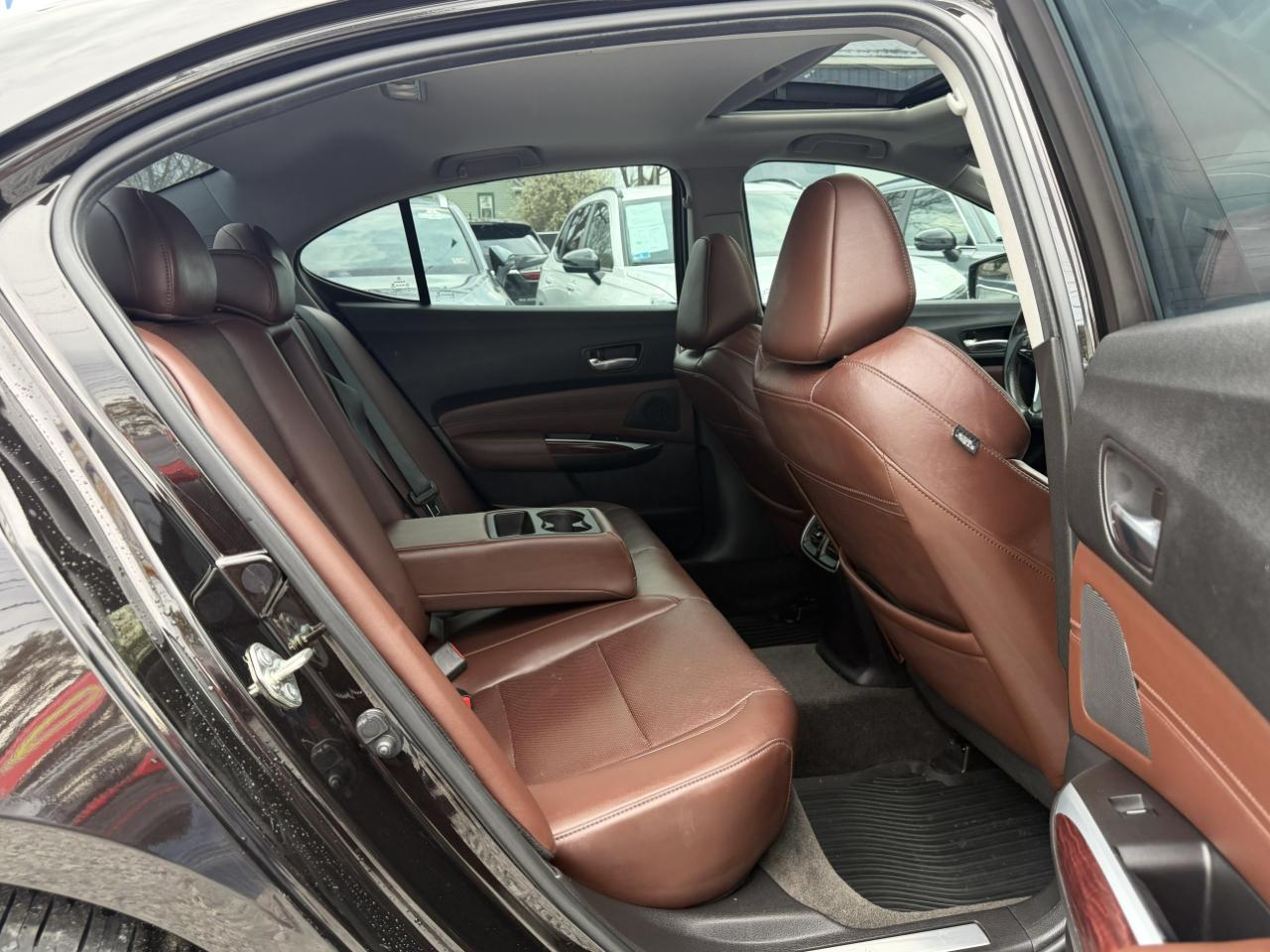 Acura TLX 8-Spd DCT w/Technology Package 2016