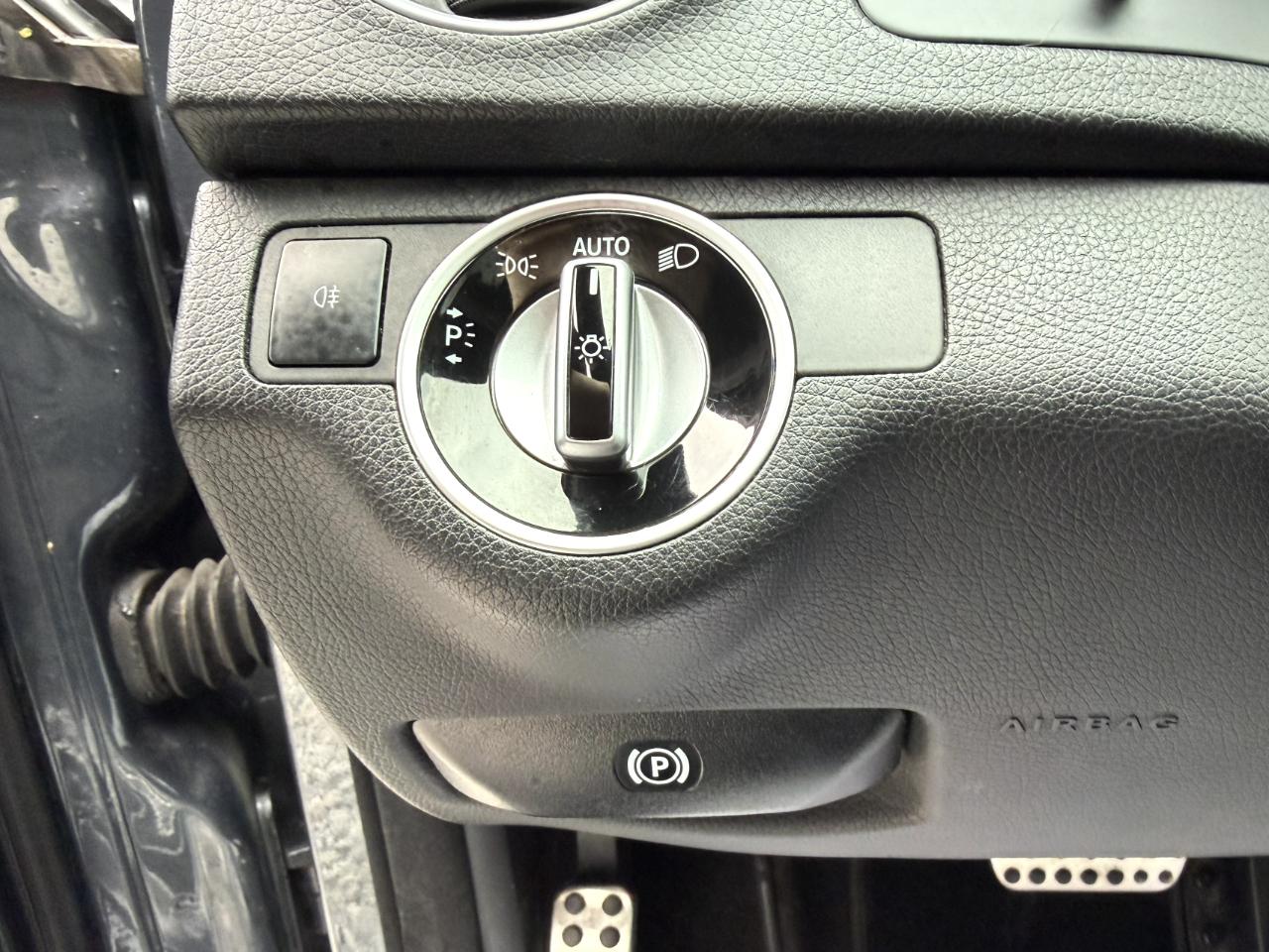 Mercedes-Benz C-Class C300 4MATIC Sport Sedan 2013