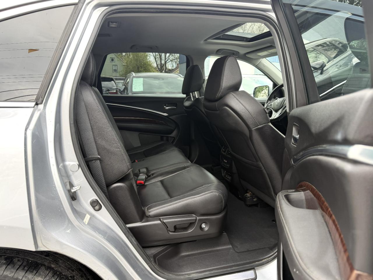 Acura MDX SH-AWD 9-Spd AT w/Tech Package 2017