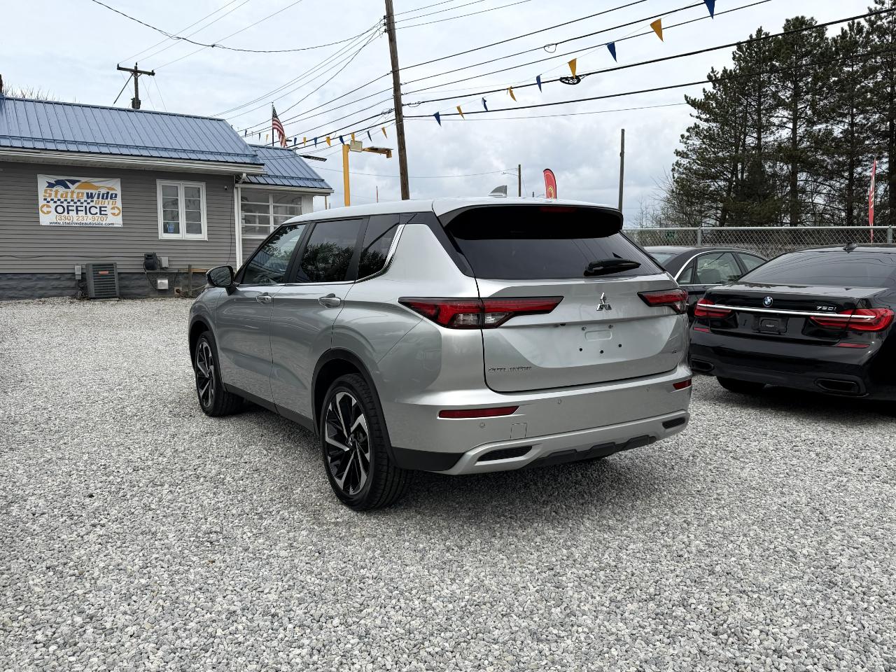 Mitsubishi Outlander SE AWC 2023