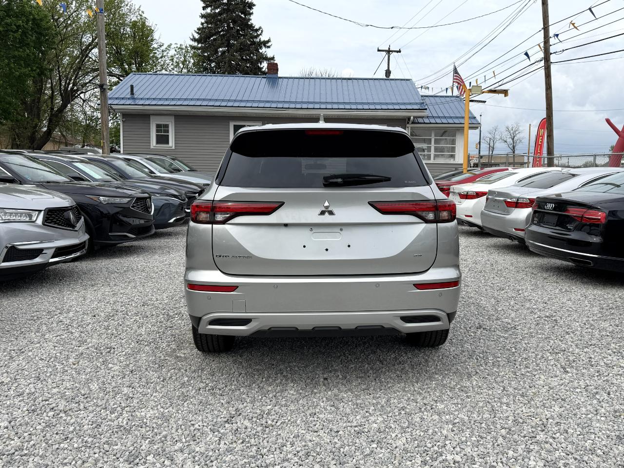 Mitsubishi Outlander SE AWC 2023