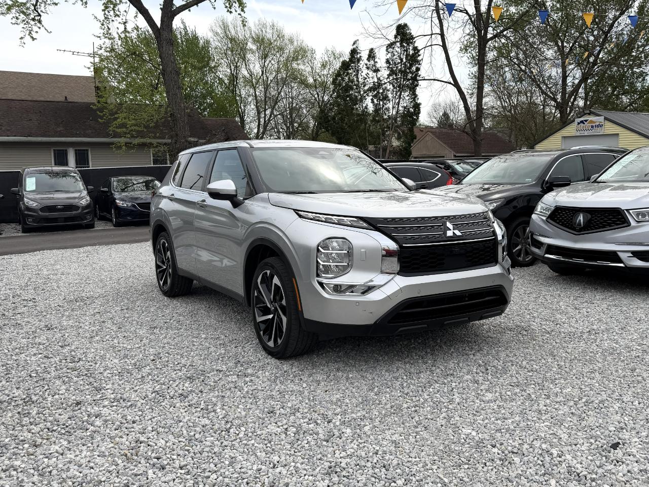 Mitsubishi Outlander SE AWC 2023