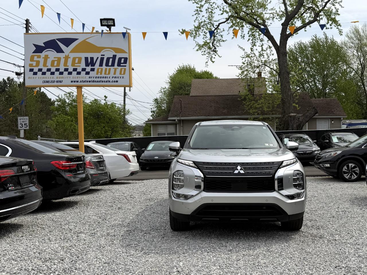 Mitsubishi Outlander SE AWC 2023