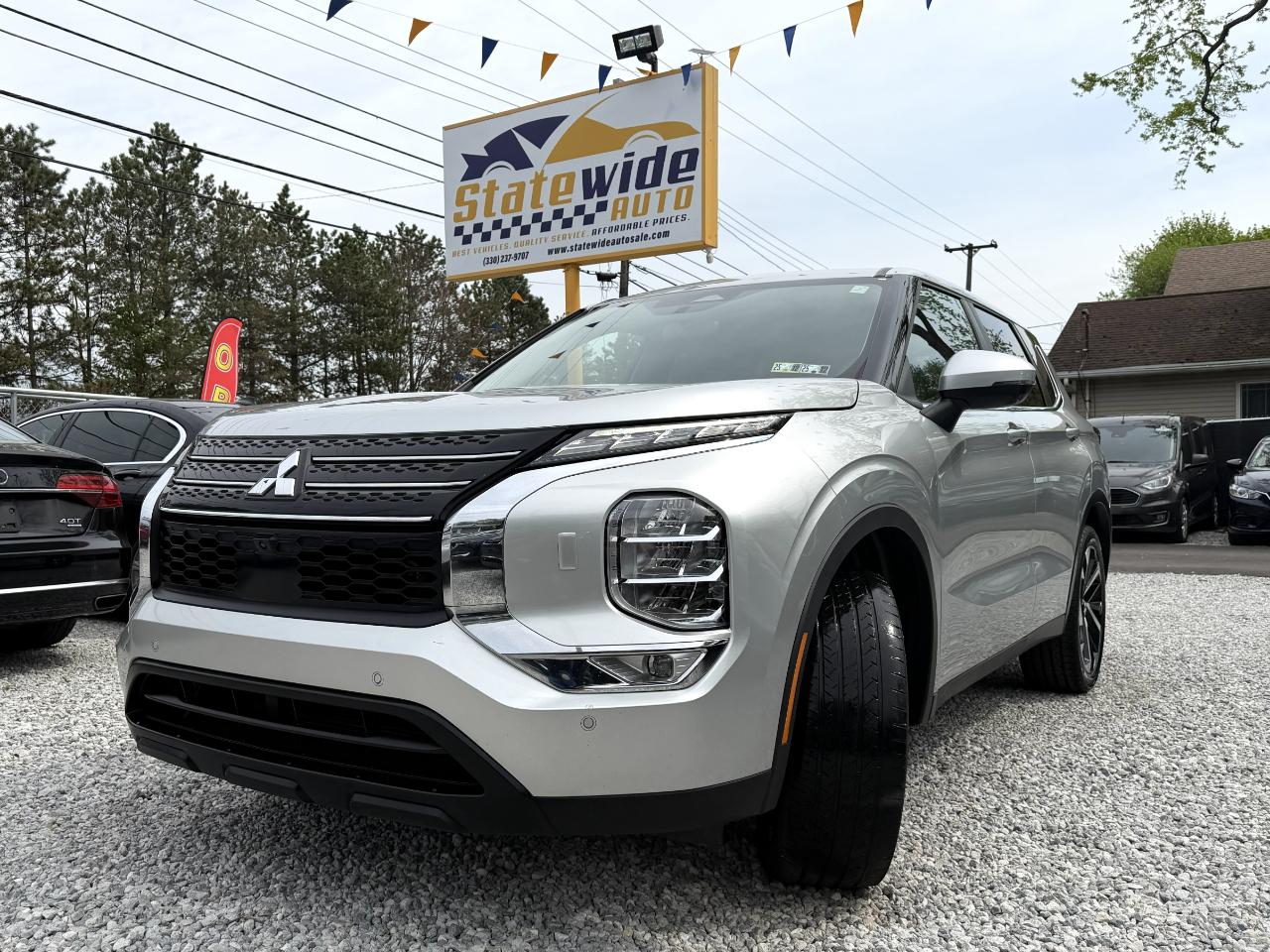 Mitsubishi Outlander SE AWC 2023