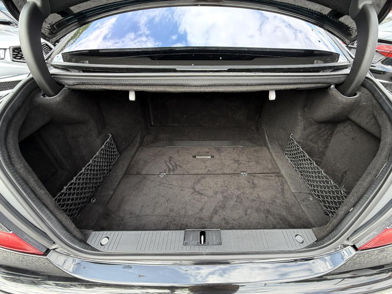 Mercedes-Benz S-Class S550 2007